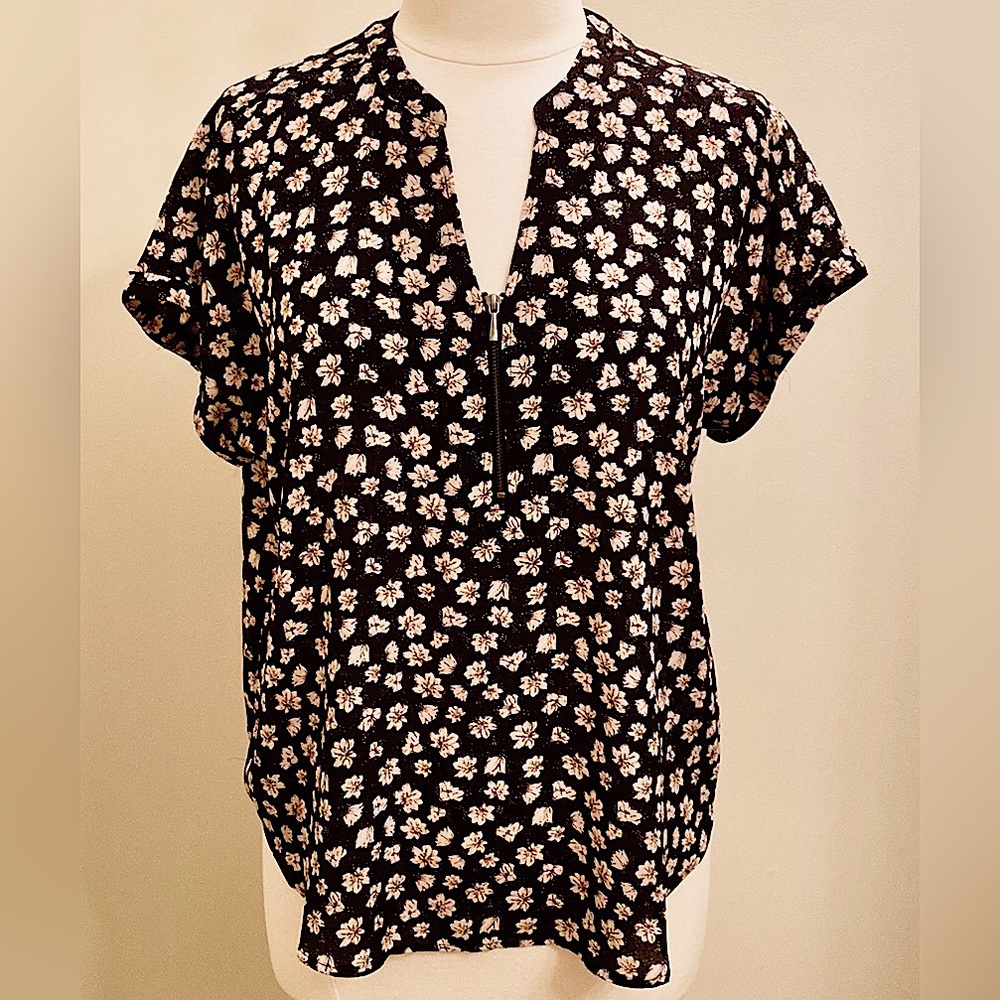 Maurices Geneva Black Cream Ditsy Floral SZ M Boho Chic Romantic Cottagecore Top